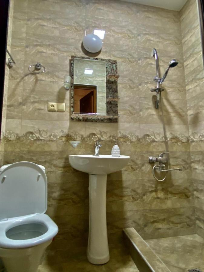 Guest House - Avlabari Tbilisi Exteriör bild