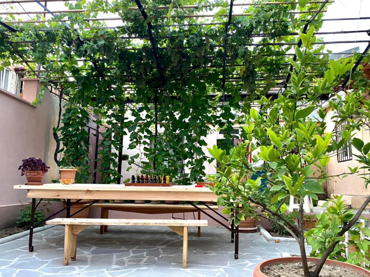 Guest House - Avlabari Tbilisi Exteriör bild