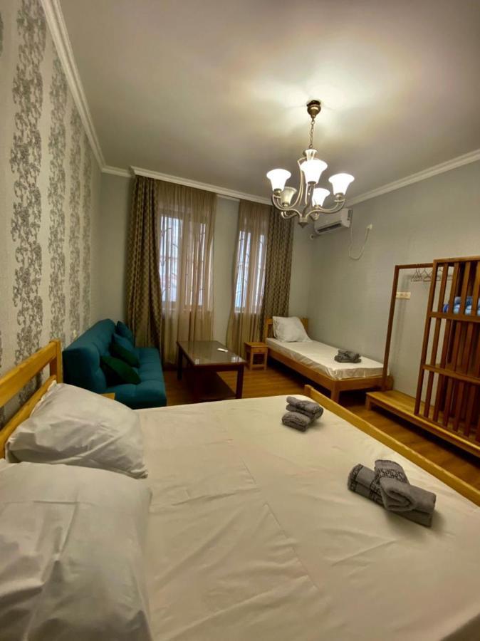 Guest House - Avlabari Tbilisi Exteriör bild