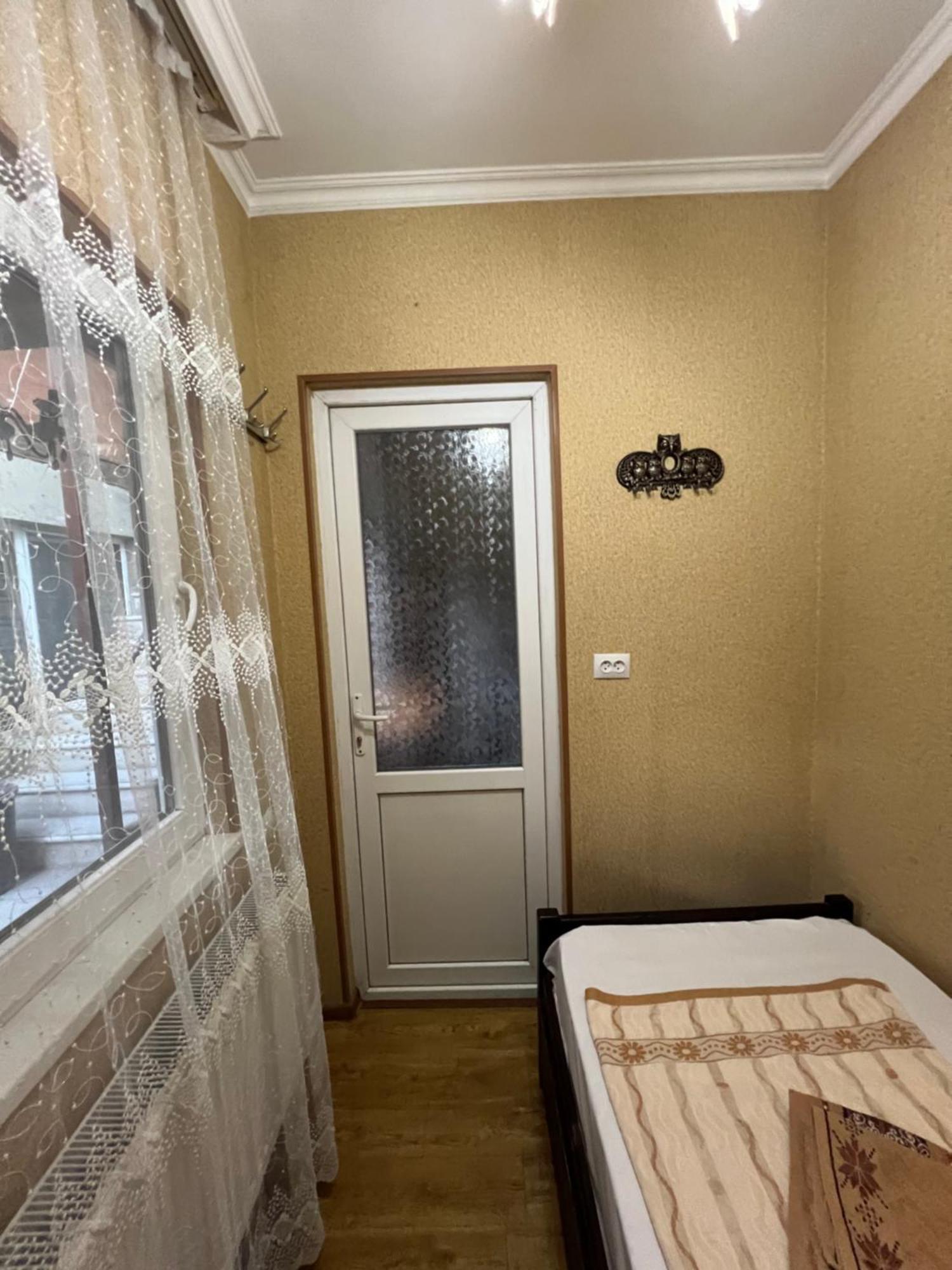 Guest House - Avlabari Tbilisi Exteriör bild