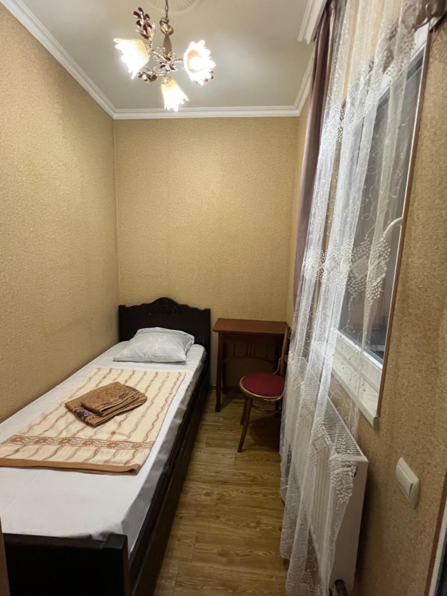 Guest House - Avlabari Tbilisi Exteriör bild